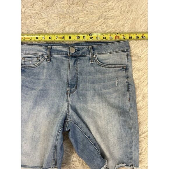 Seven7 Women's 9" Inseam Sunset Bermuda Shorts Jorts Fray Hem Size 14 - Picture 4 of 9